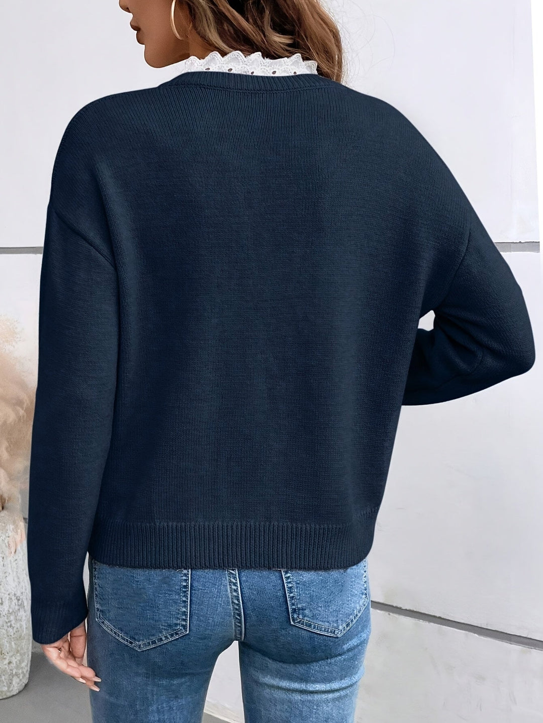 ELEANOR | SWEATER WITH LACE DETAIL