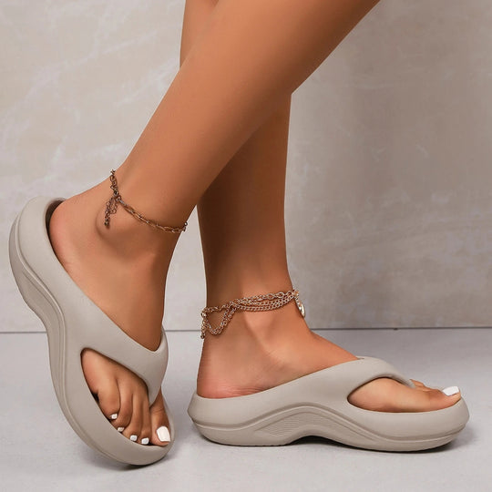 RUELLE | LIGHTWEIGHT COMFORT SLIDE SANDALS