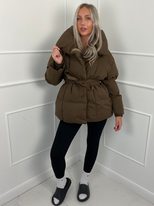 SKYE | SHORT PUFFER JACKET WITH BELTED WAIST