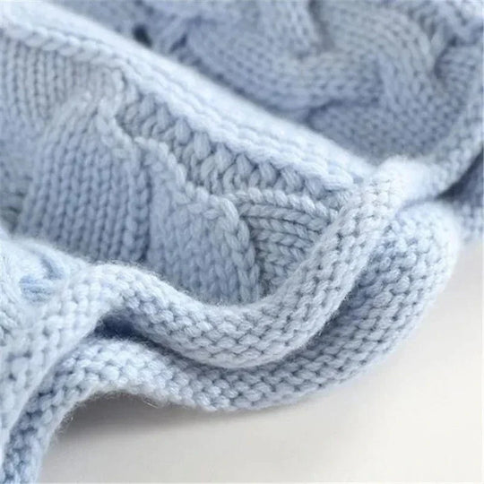 AMELIA | CASHMERE TURTLENECK WITH CABLE KNIT