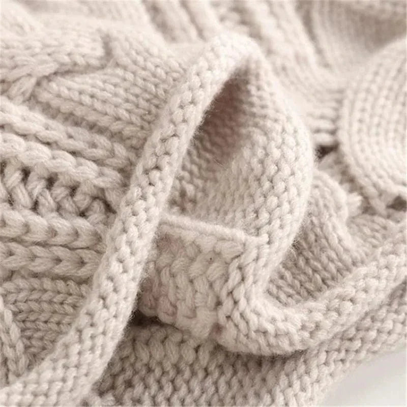 AMELIA | CASHMERE TURTLENECK WITH CABLE KNIT