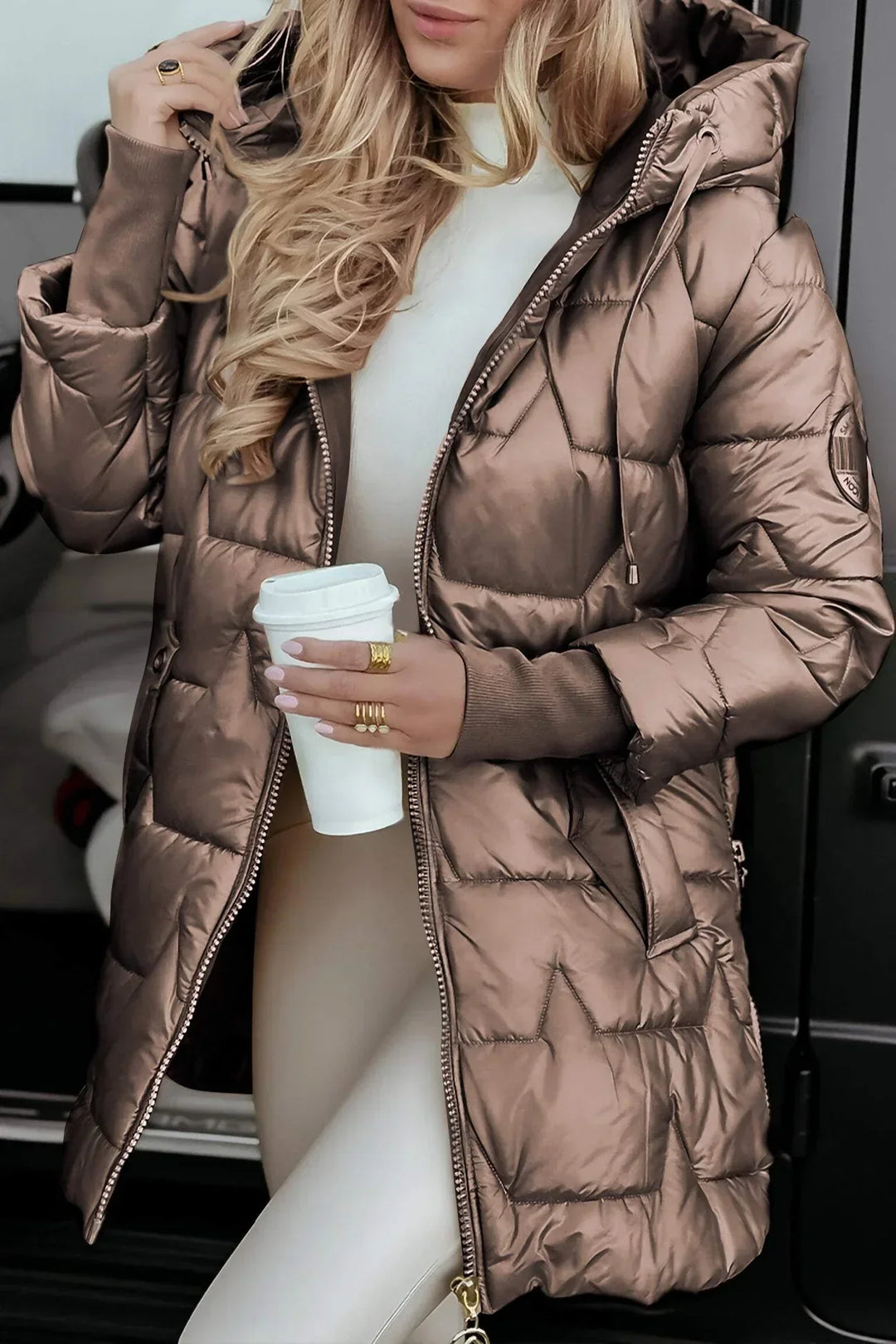 JULIA | ELEGANT WINTER COAT WITH HOOD AND PADDING